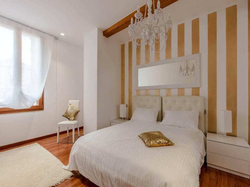 Palazzo Teatro Vecchio-Holiday Suites Salò Eksteriør bilde