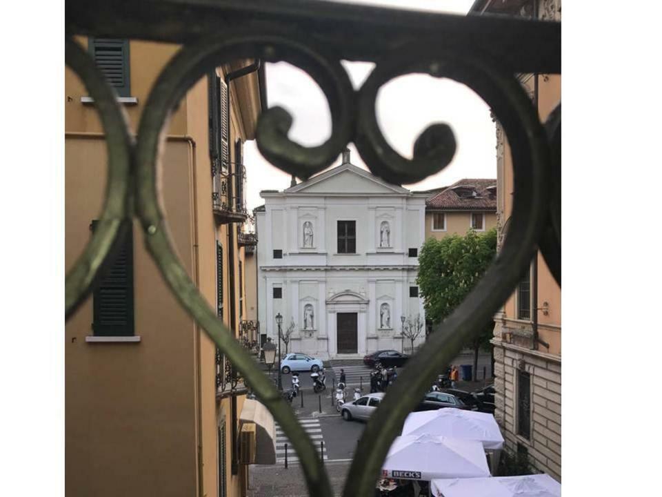Palazzo Teatro Vecchio-Holiday Suites Salò Eksteriør bilde